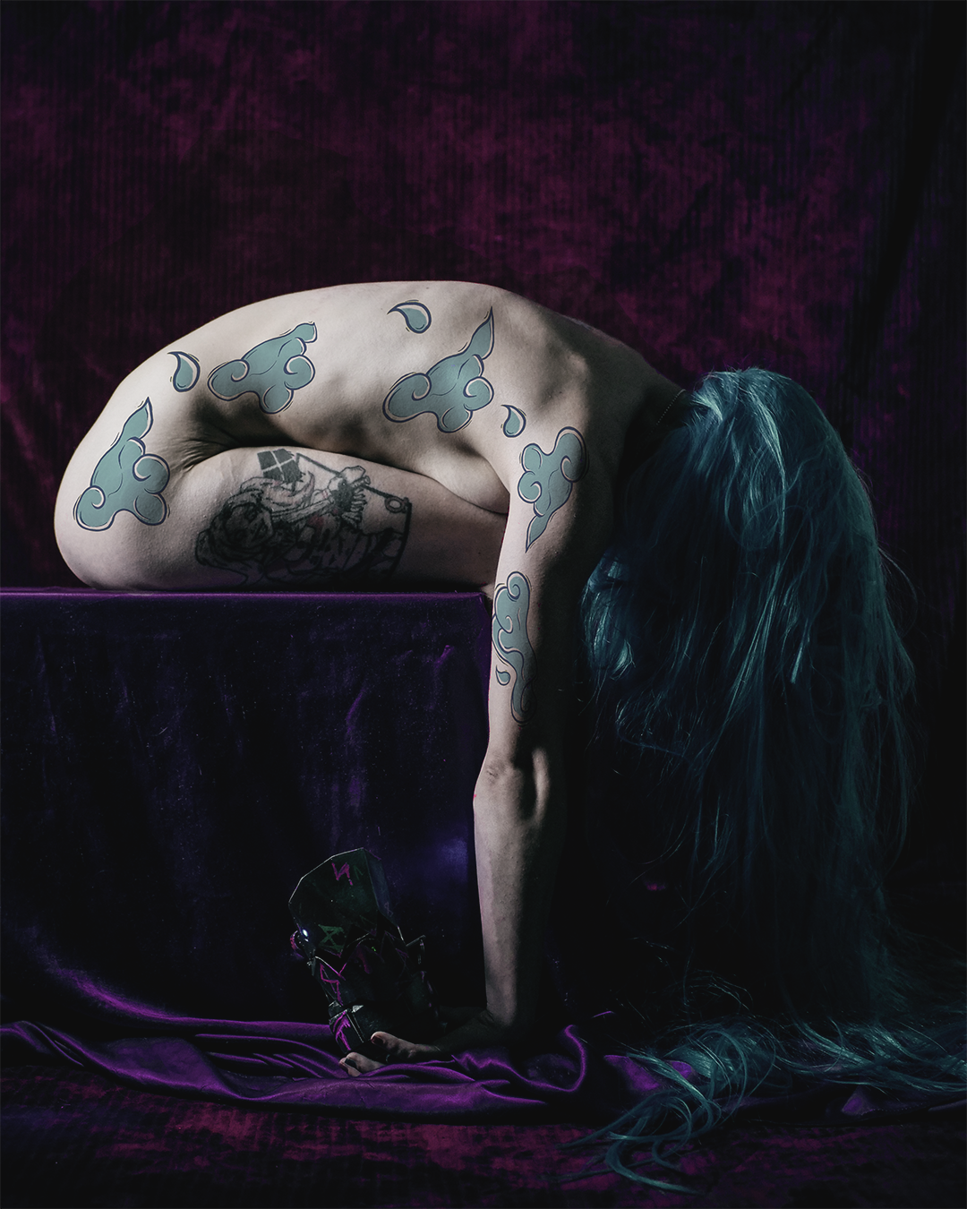 BAD OMENS